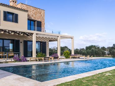 Casa rústica con balcón en venta en Ses Salines Poble