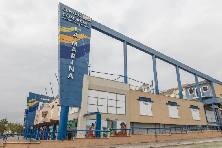Villa avec piscine à vendre à Golf Bahía, imagen 15