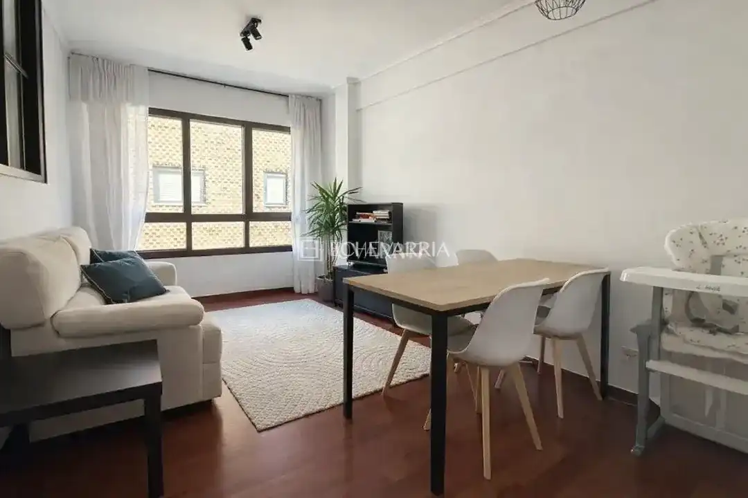 Vista exterior de Dúplex en venda en Getxo  amb Calefacció i Traster
