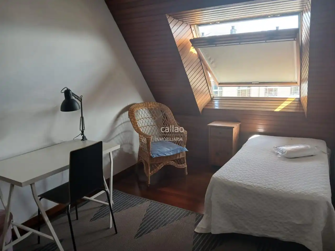 Bedroom of Flat for rent in Ferrol  with Heating, Parquet flooring and Furnished