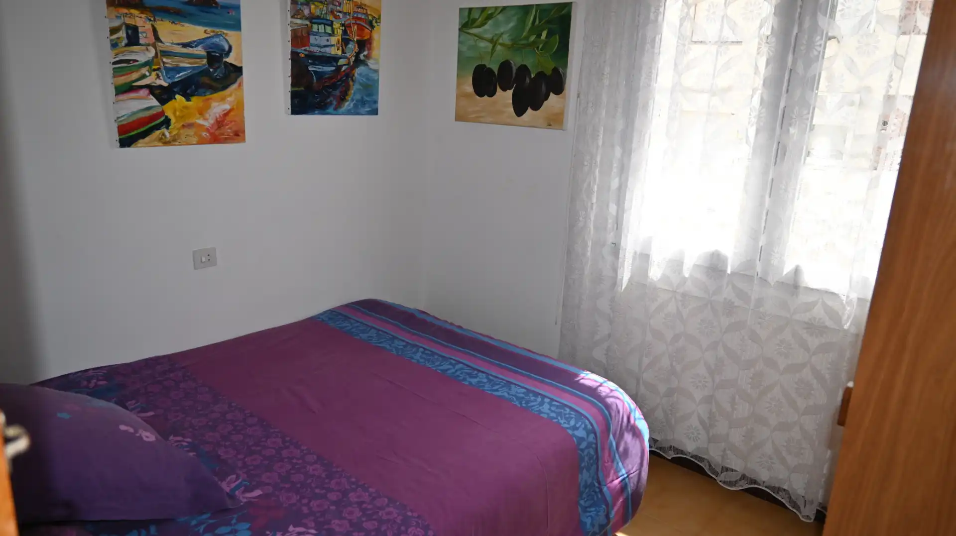 Schlafzimmer von Einfamilien-Reihenhaus zum Verkauf in L'Escala mit Möbliert