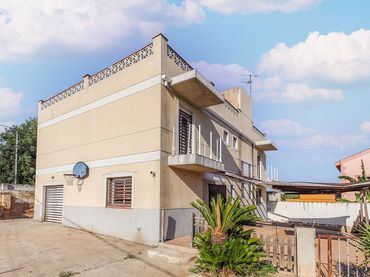 Villa zum Verkauf in C/ Francoli - Urb. Manous I -