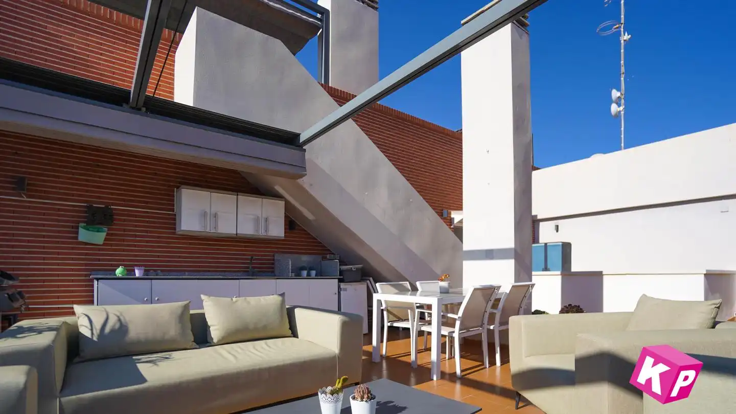 Terrasse von Wohnung zum Verkauf in Santa Pola mit Klimaanlage, Heizung und Terrasse