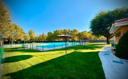 Swimming pool of Flat for sale in Fuenlabrada  with Terrace and Swimming Pool