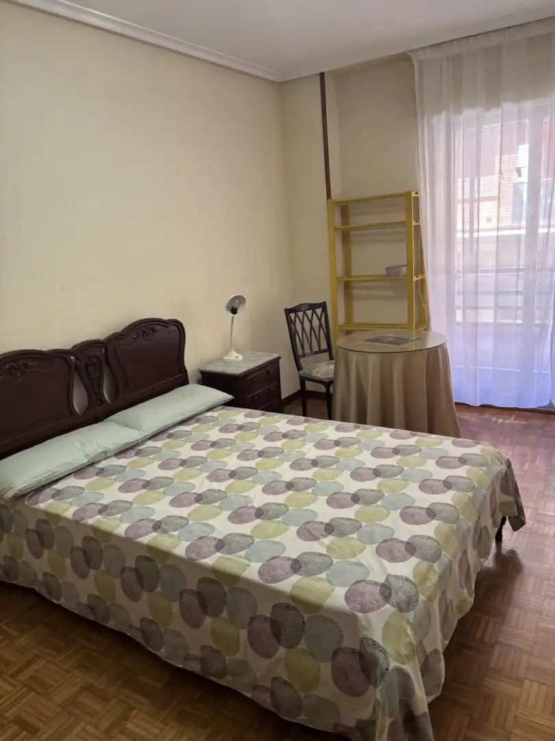 Bedroom of Flat for rent in  Logroño  with Heating, Parquet flooring and Terrace