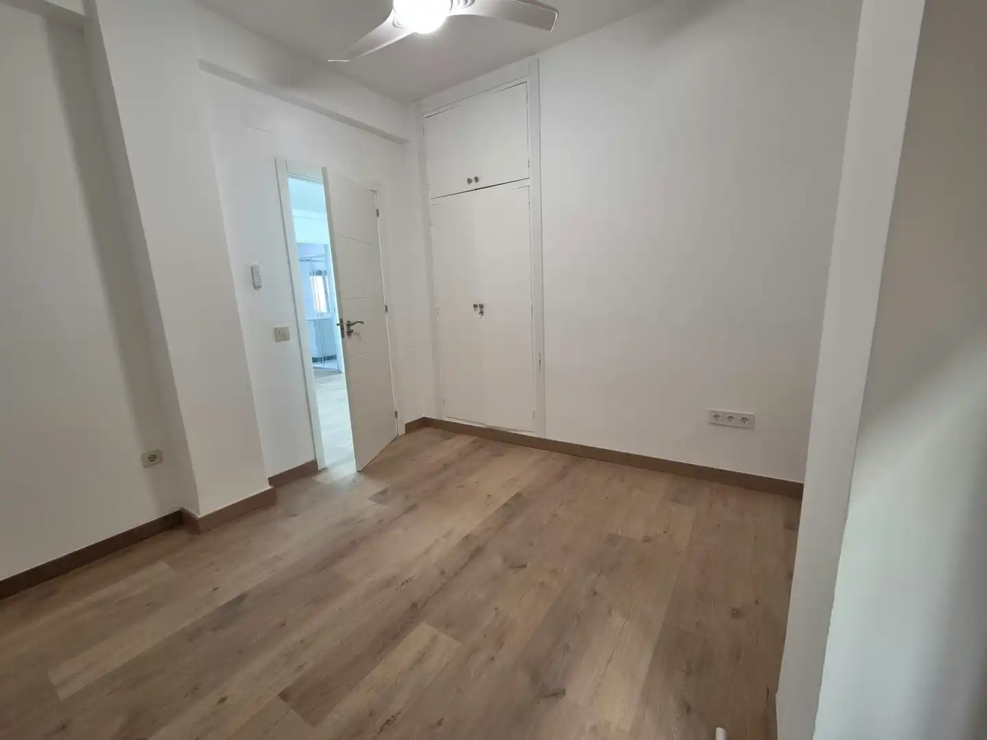 Flat for share in Toledo  with Heating, Parquet flooring and Washing machine