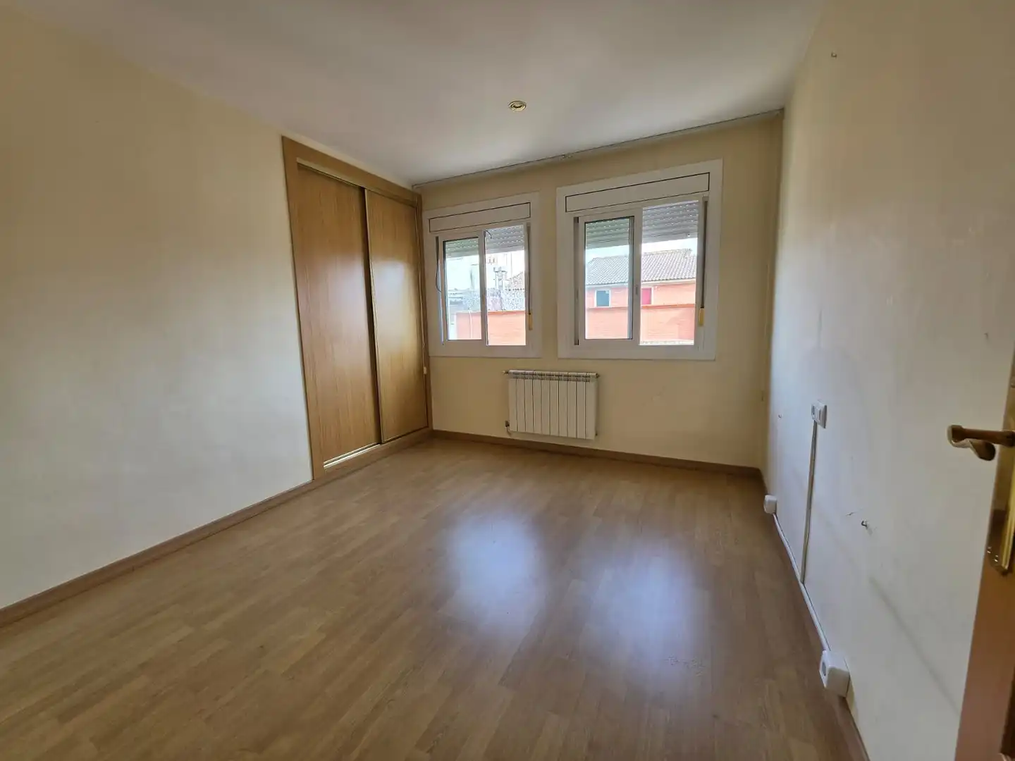 Flat with terrace for sale in Passatge Empordà, imagen 5