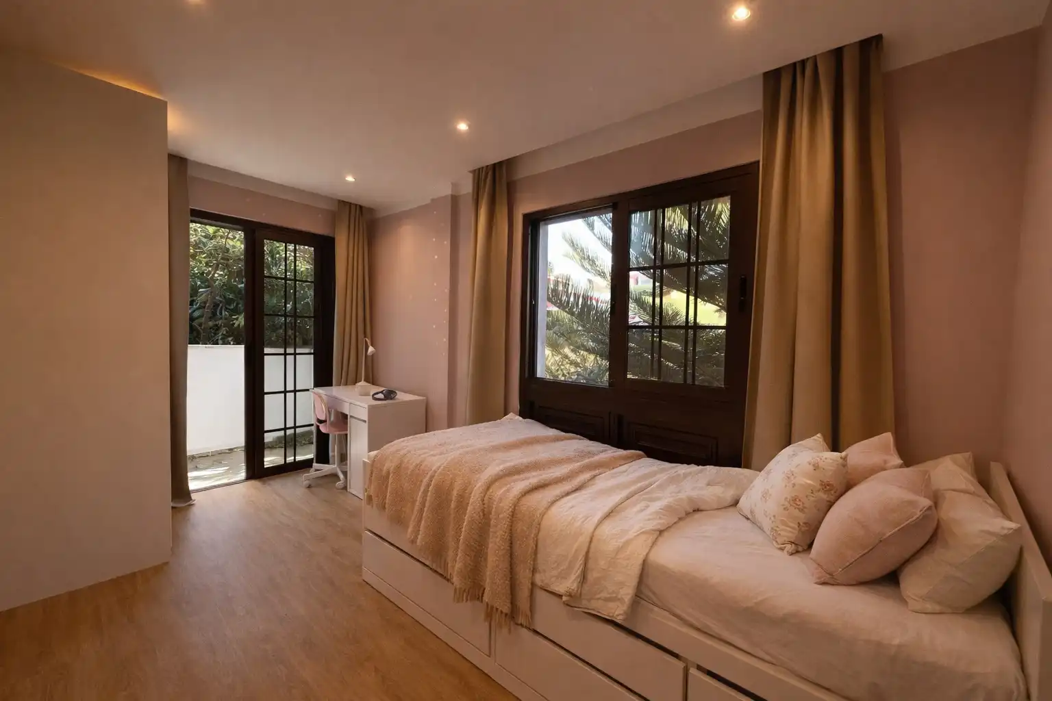 Bedroom of Houses for sale in San Cristóbal de la Laguna  with Air Conditioner, Heating and Private garden