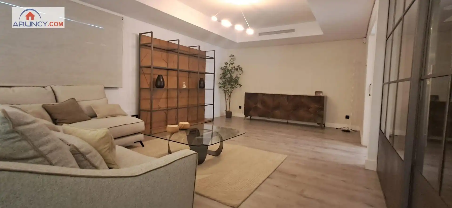 Sala d'estar de Casa o xalet de lloguer en Montequinto amb Aire condicionat, Jardí privat i Traster