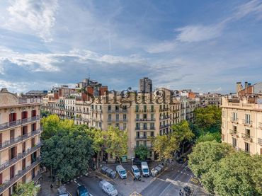 Penthouse mit Aufzug zum Verkauf in Carrer ARIBAU