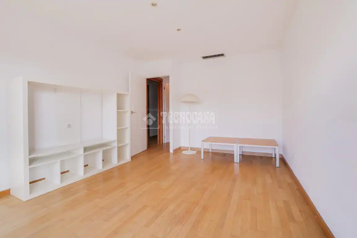 Sala de estar de Piso en venta en Barcelona con Aire acondicionado, Parquet y Balcón