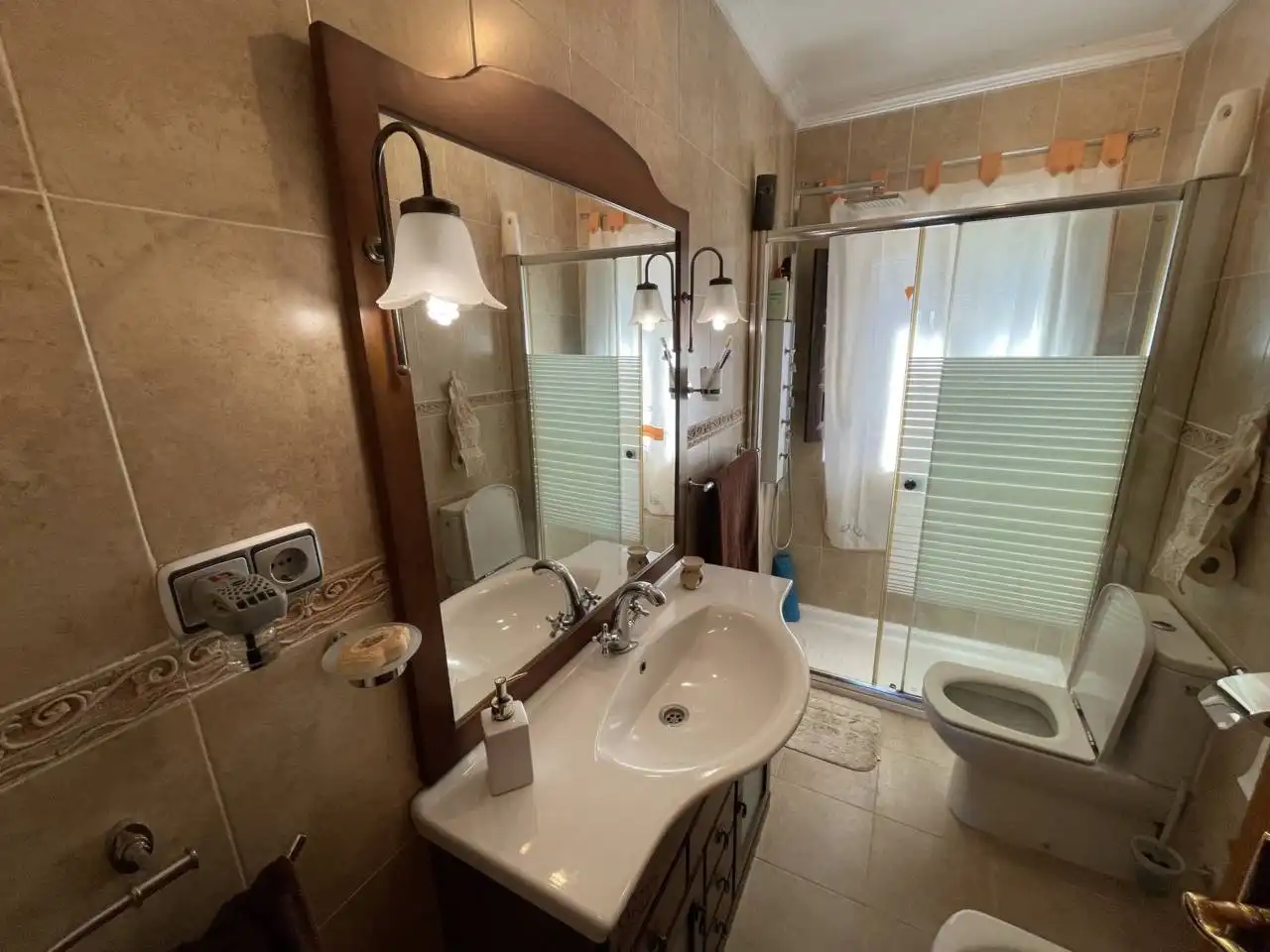 Bathroom of Houses for sale in Andavías  with Air Conditioner, Heating and Private garden