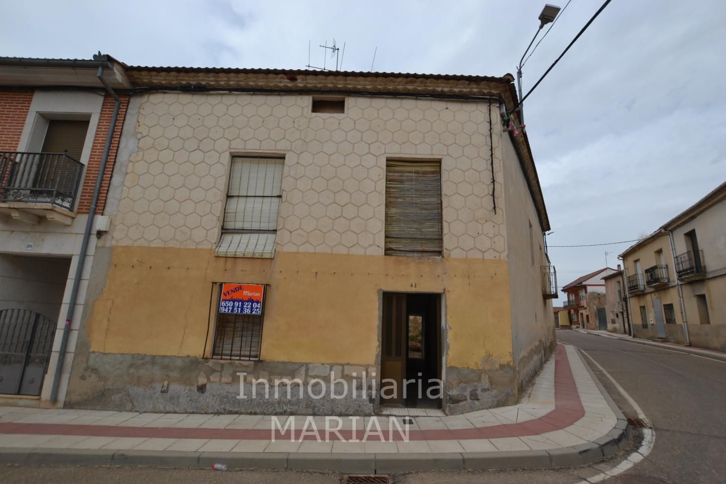 Exterior view of House or chalet for sale in Nava de Roa