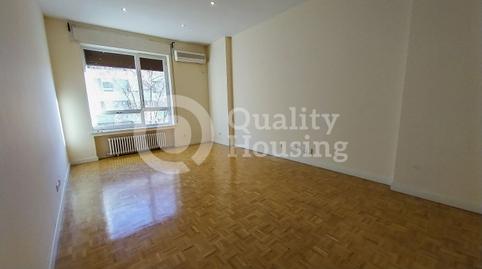 Photo 2 of Flat to rent in Hispanoamérica - Bernabéu,  Madrid Capital