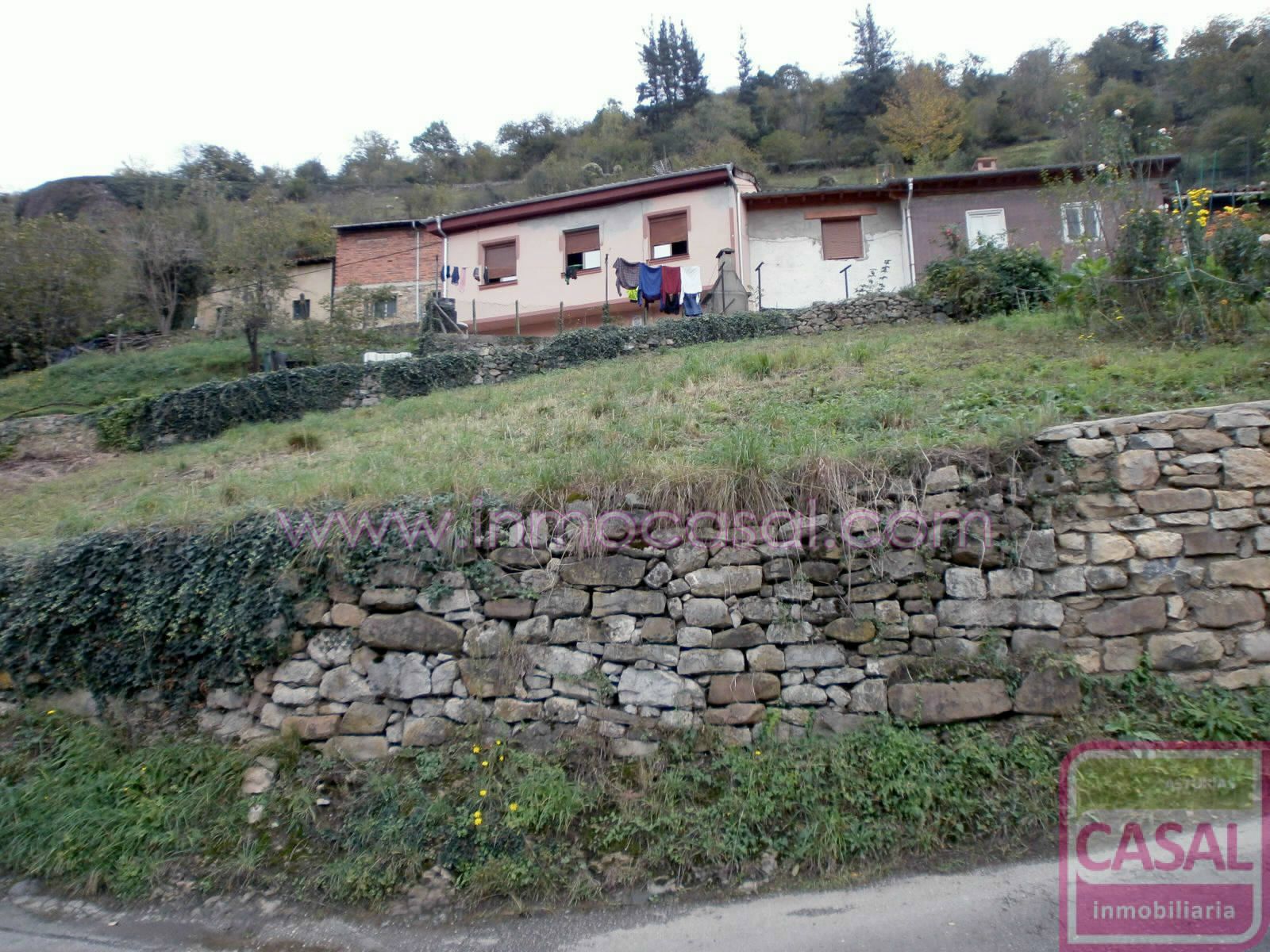 Residencial en venda en Aller