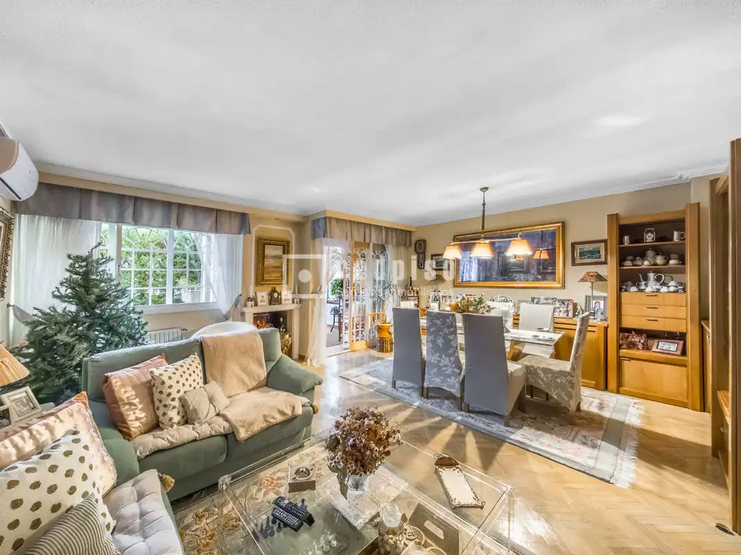 Sala de estar de Casa o chalet en venta en Alcorcón con Aire acondicionado, Calefacción y Jardín privado
