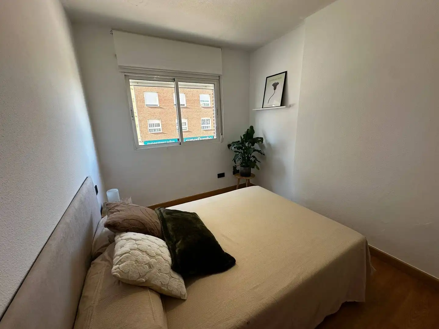 Habitación de Apartamento en venta en Murcia con Aire acondicionado, Trastero y Amueblado