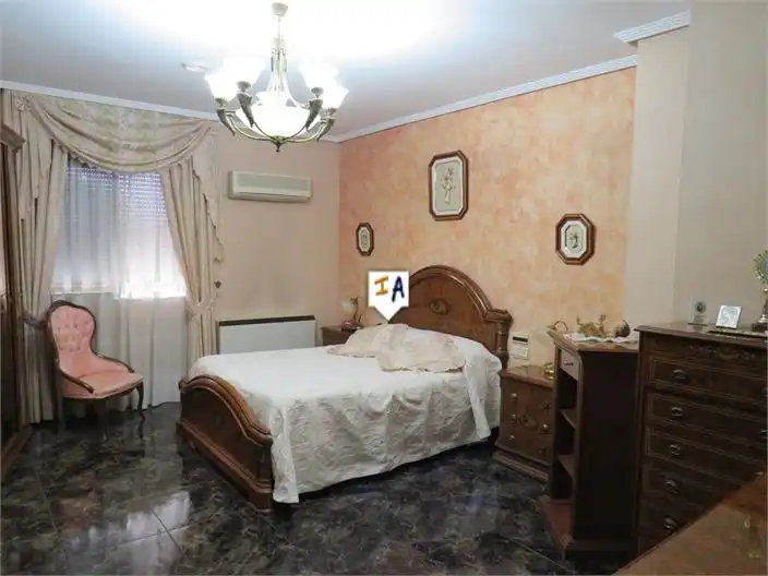 Local comercial en venda a Martos, imagen 4