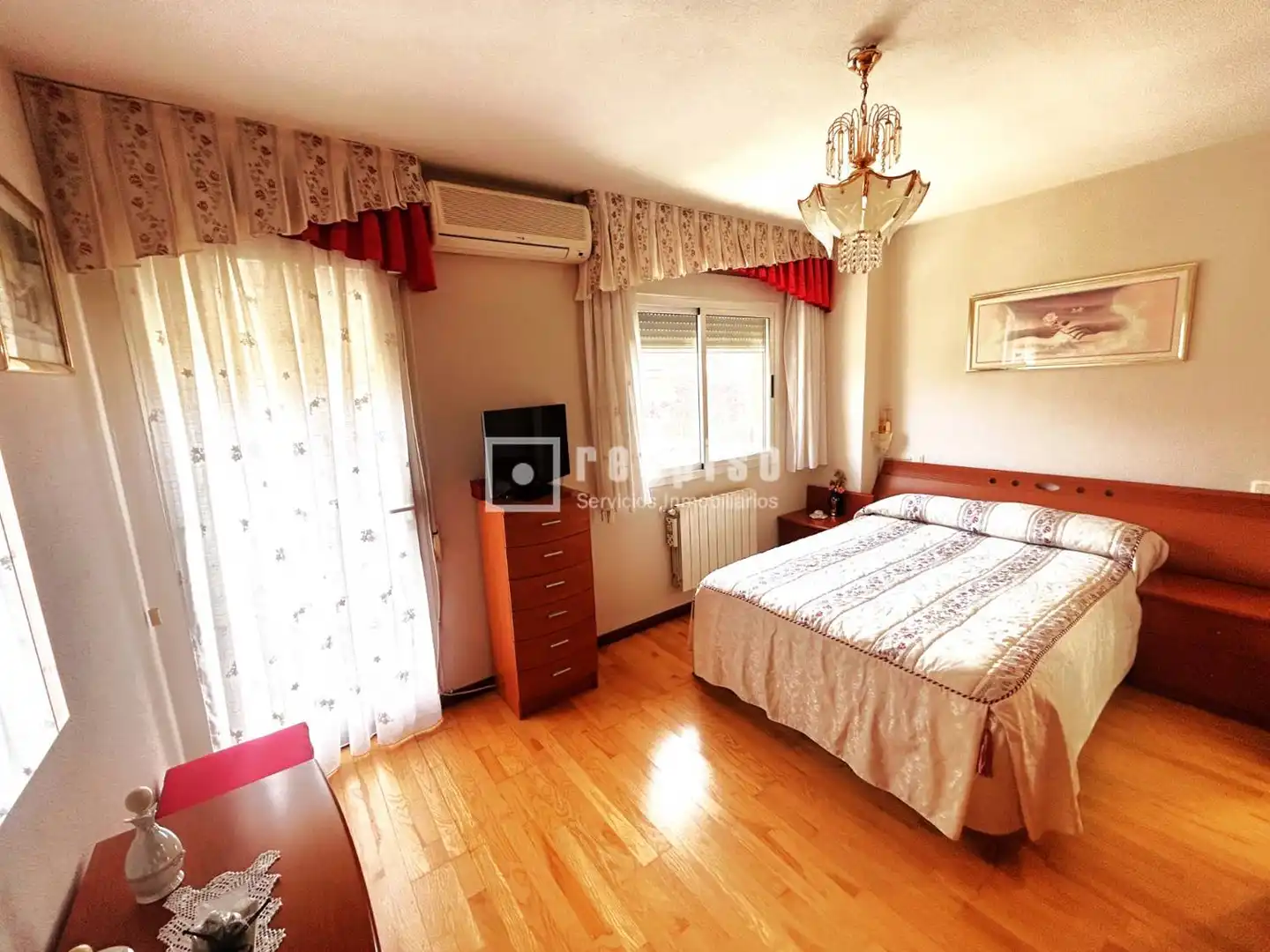 Bedroom of Houses for sale in Parla  with Heating, Terrace and Storage room