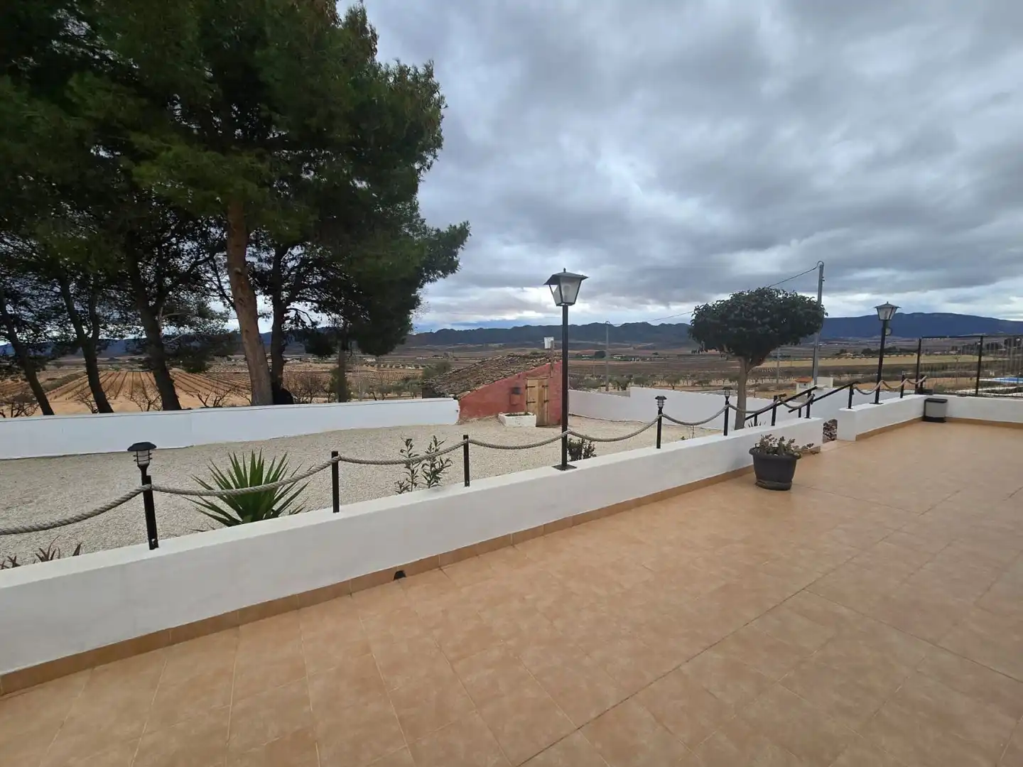 Jardí de Casa o xalet en venda en Yecla amb Jardí privat, Terrassa i Piscina