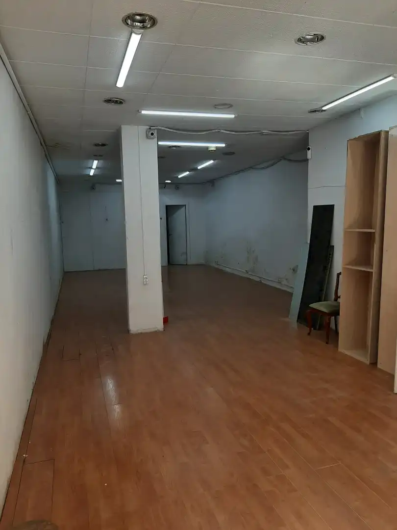 Local en venta en Mataró con Alarma