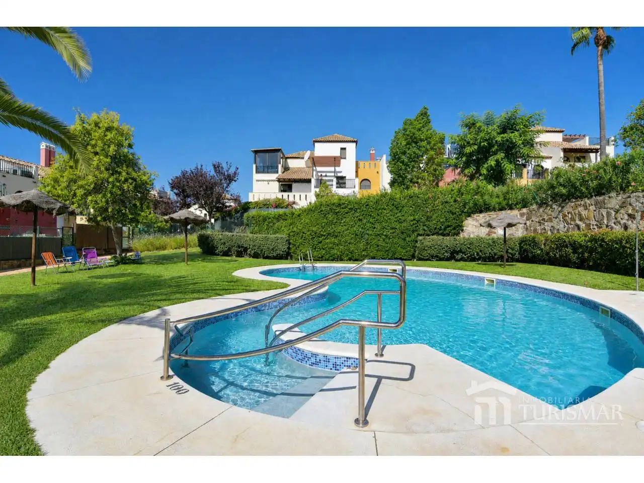 Casa a schiera con piscina in vendita a Avenida Juan Pablo II 1