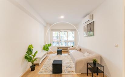 Flat for sale in C. de Clara del Rey, Prosperidad
