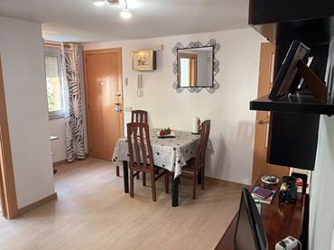 Pis amb balcó en venda a Berga