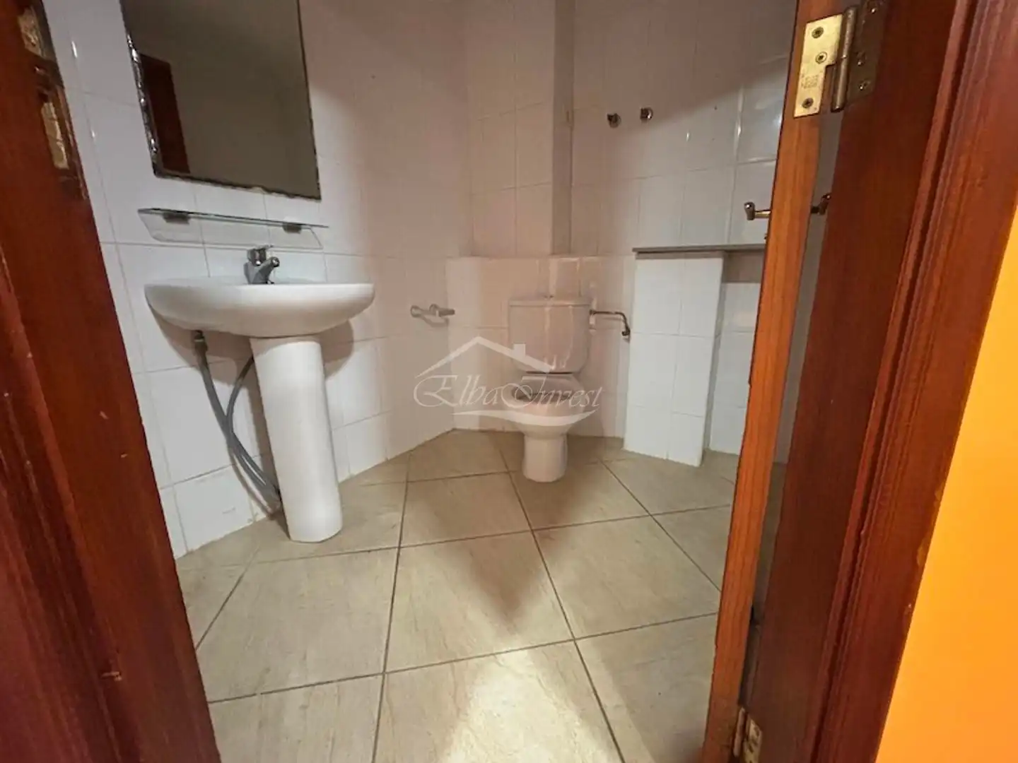Badezimmer von Büro zum Verkauf in Adeje