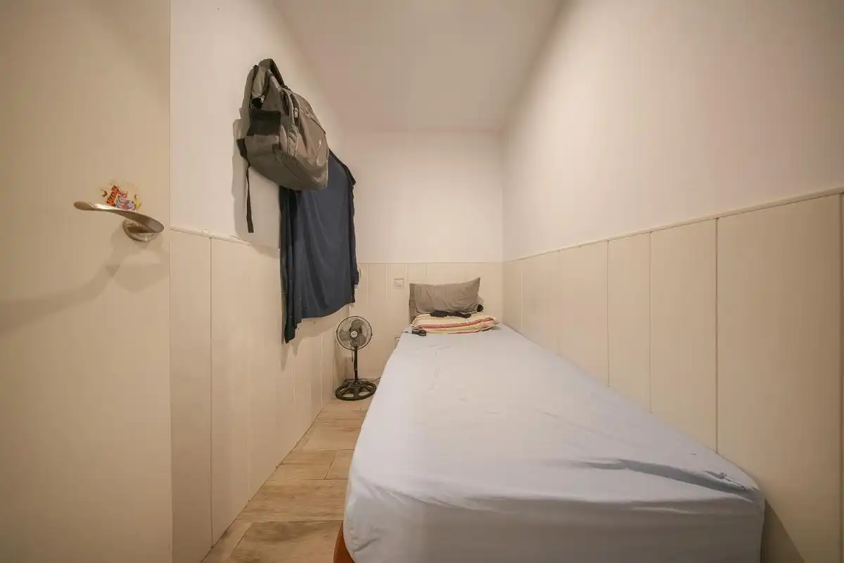 Dormitori de Planta baixa en venda en Madrid amb Calefacció
