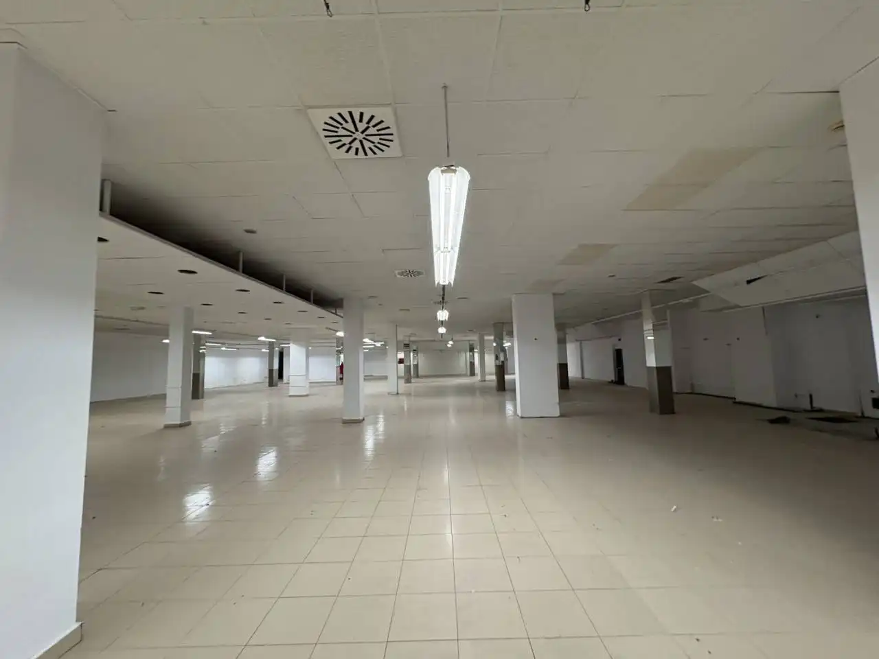 Local comercial de lloguer a Avenida Andalucía, imagen 11
