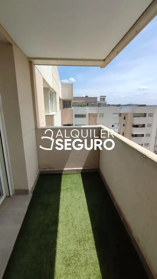 Balcony of Flat for rent in Madrid  with Air Conditioner, Heating and Terrace