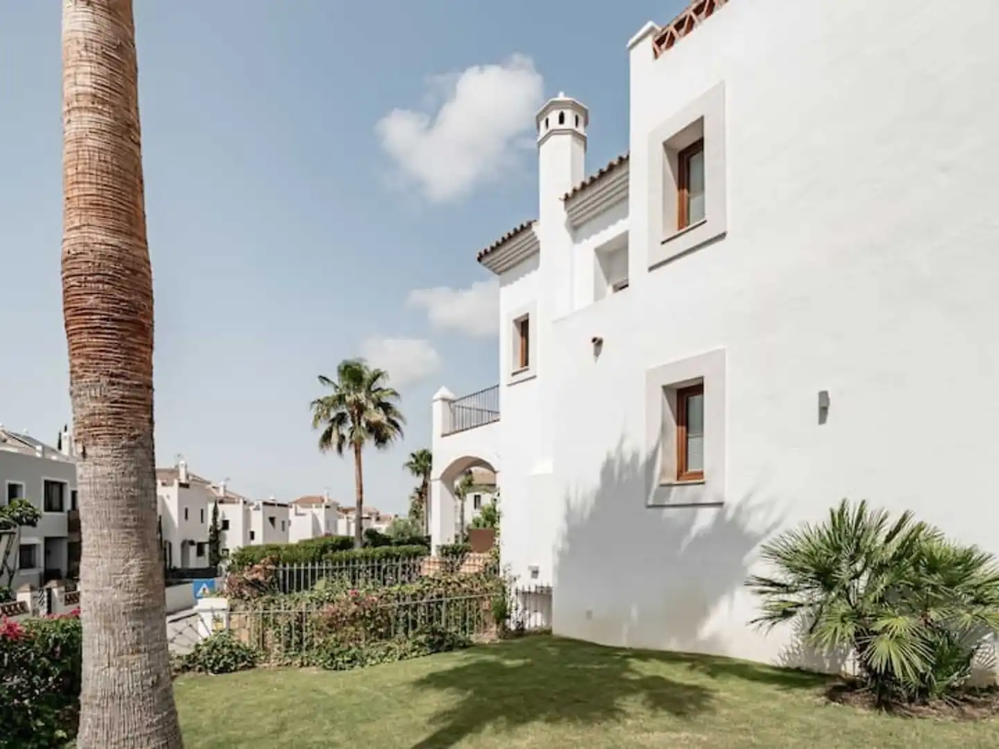 Exterior view of Houses for rent in Estepona  with Air Conditioner, Terrace and Swimming Pool