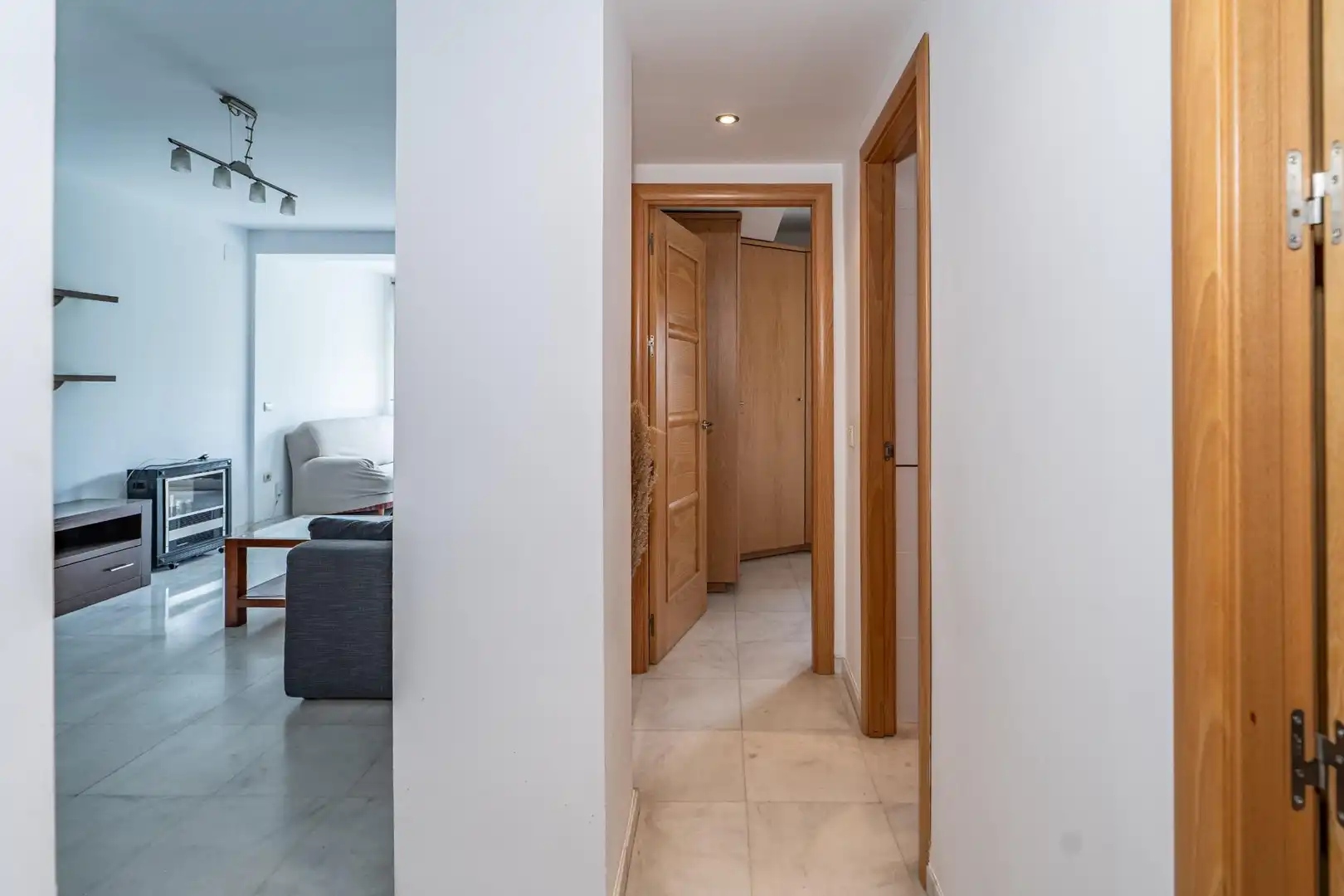 Flat for rent in Sevilla  with Air Conditioner, Heating and Furnished
