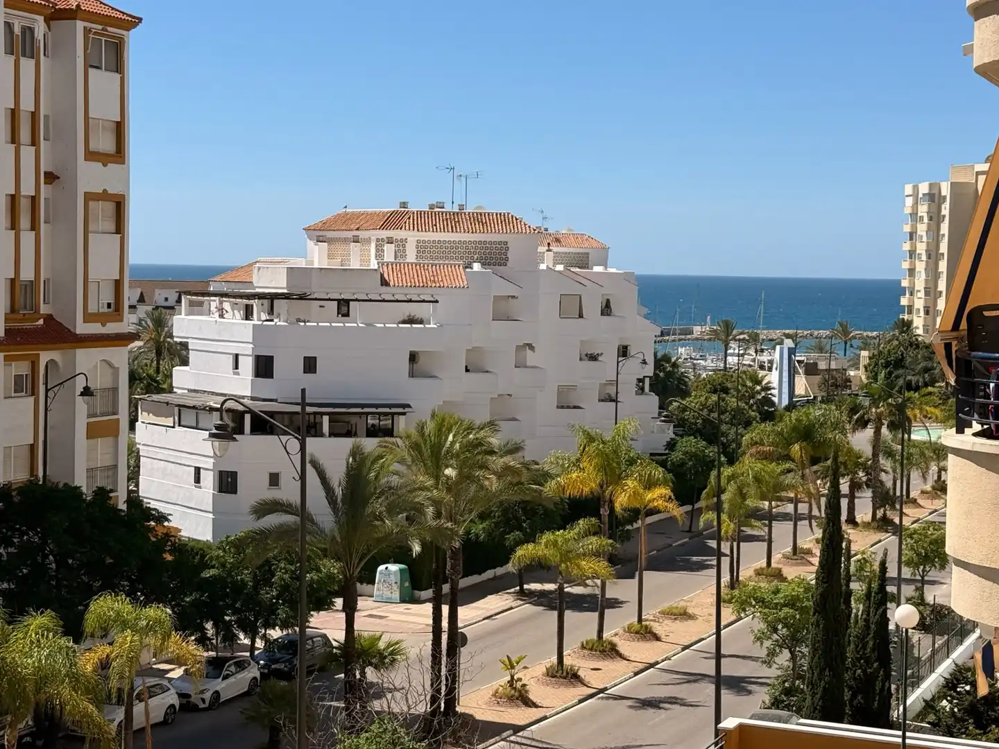 Vista exterior de Apartamento en venta en Estepona con Aire acondicionado, Terraza y Trastero