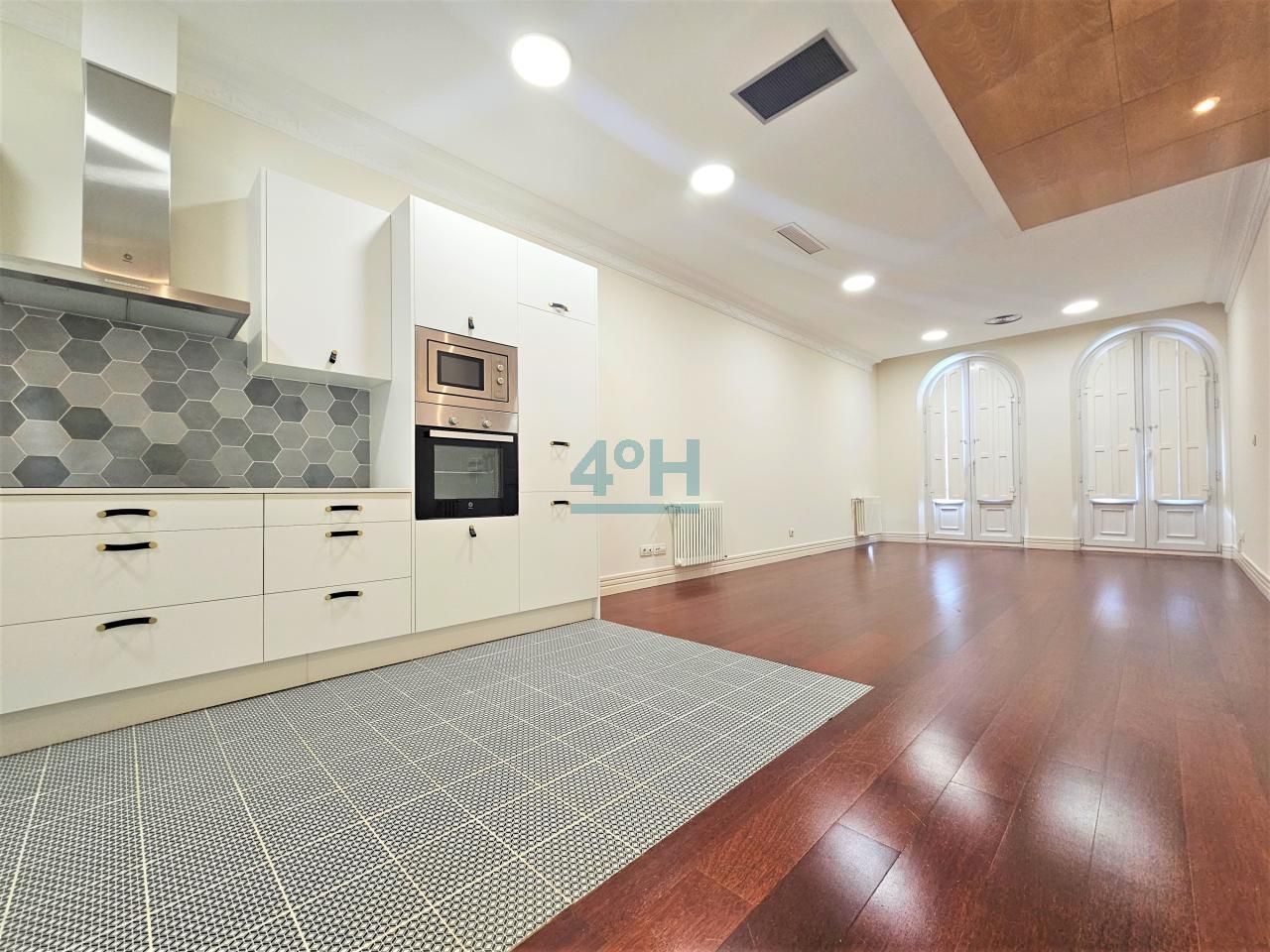 Kitchen of Flat for rent in Ourense Capital   with Air Conditioner and Heating