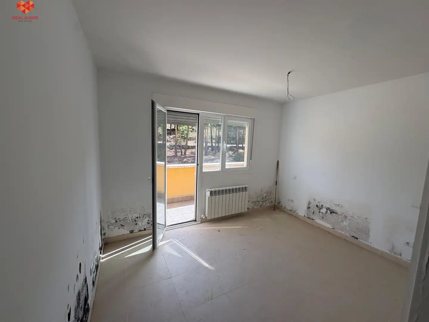 Dormitori de Casa adosada en venda en El Espinar amb Calefacció, Jardí privat i Terrassa