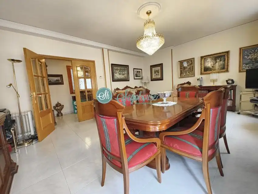 Comedor de Piso en venta en Segovia con Calefacción, Trastero y Balcón