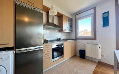 Kitchen of Apartment for sale in Cabana de Bergantiños  with Heating, Parquet flooring and Storage room