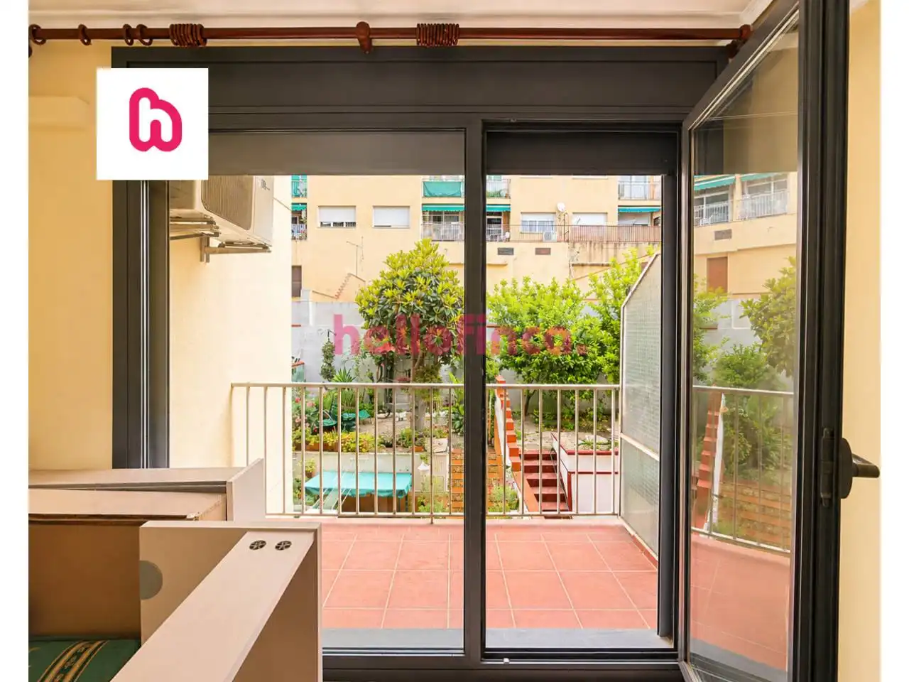 Piso con terraza en venta en Calle del Vallès, imagen 30
