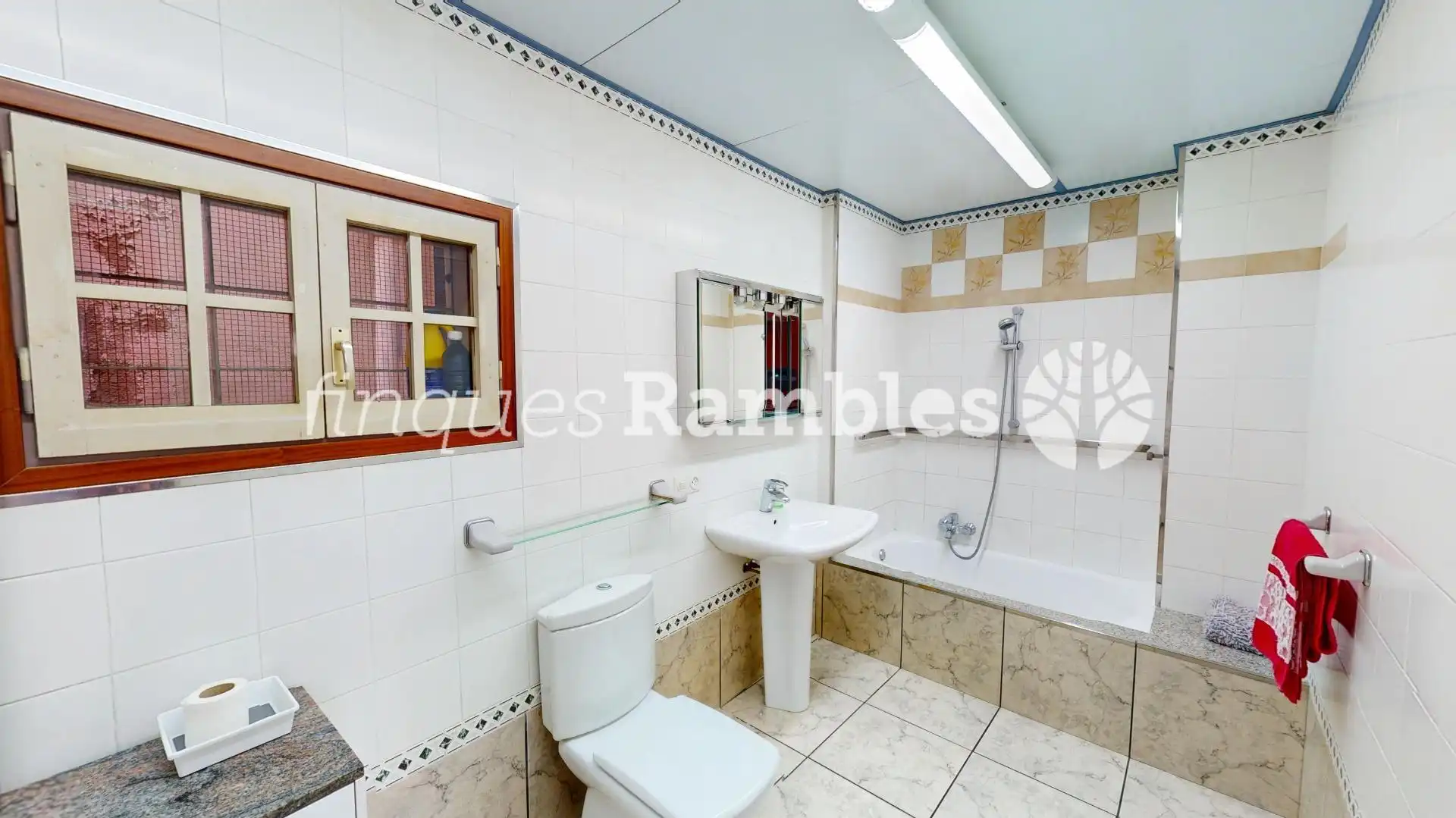 Bathroom of Houses for sale in Igualada  with Terrace
