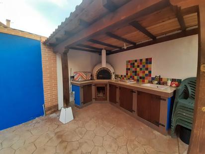 Kitchen of Single-family semi-detached for sale in Yuncos  with Air Conditioner, Terrace and Balcony