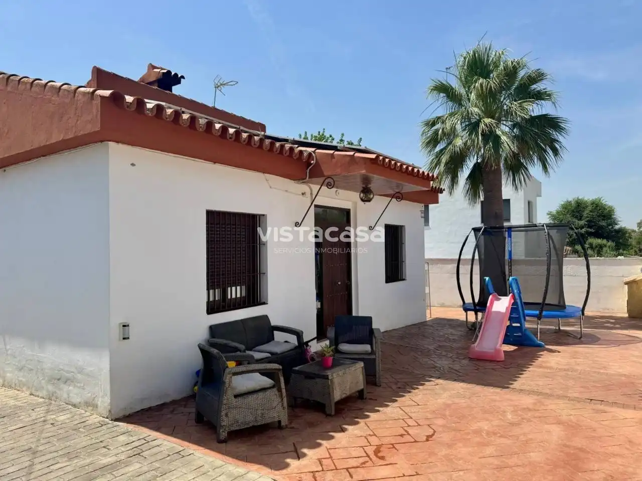 Vista exterior de Casa o chalet en venta en Mairena del Alcor con Aire acondicionado, Calefacción y Jardín privado