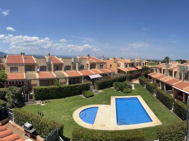 Reihenhaus mit Pool zum Verkauf in Miami Platja