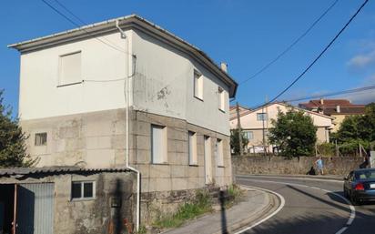 Vista exterior de Casa o xalet en venda en Redondela amb Terrassa