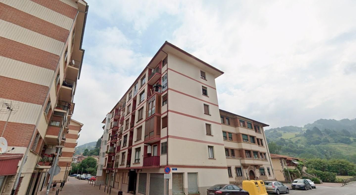 Exterior view of Flat for sale in Güeñes  with Heating and Balcony