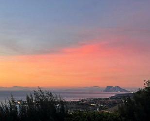 Vista exterior de Casa o xalet en venda en Sotogrande amb Aire condicionat, Calefacció i Terrassa