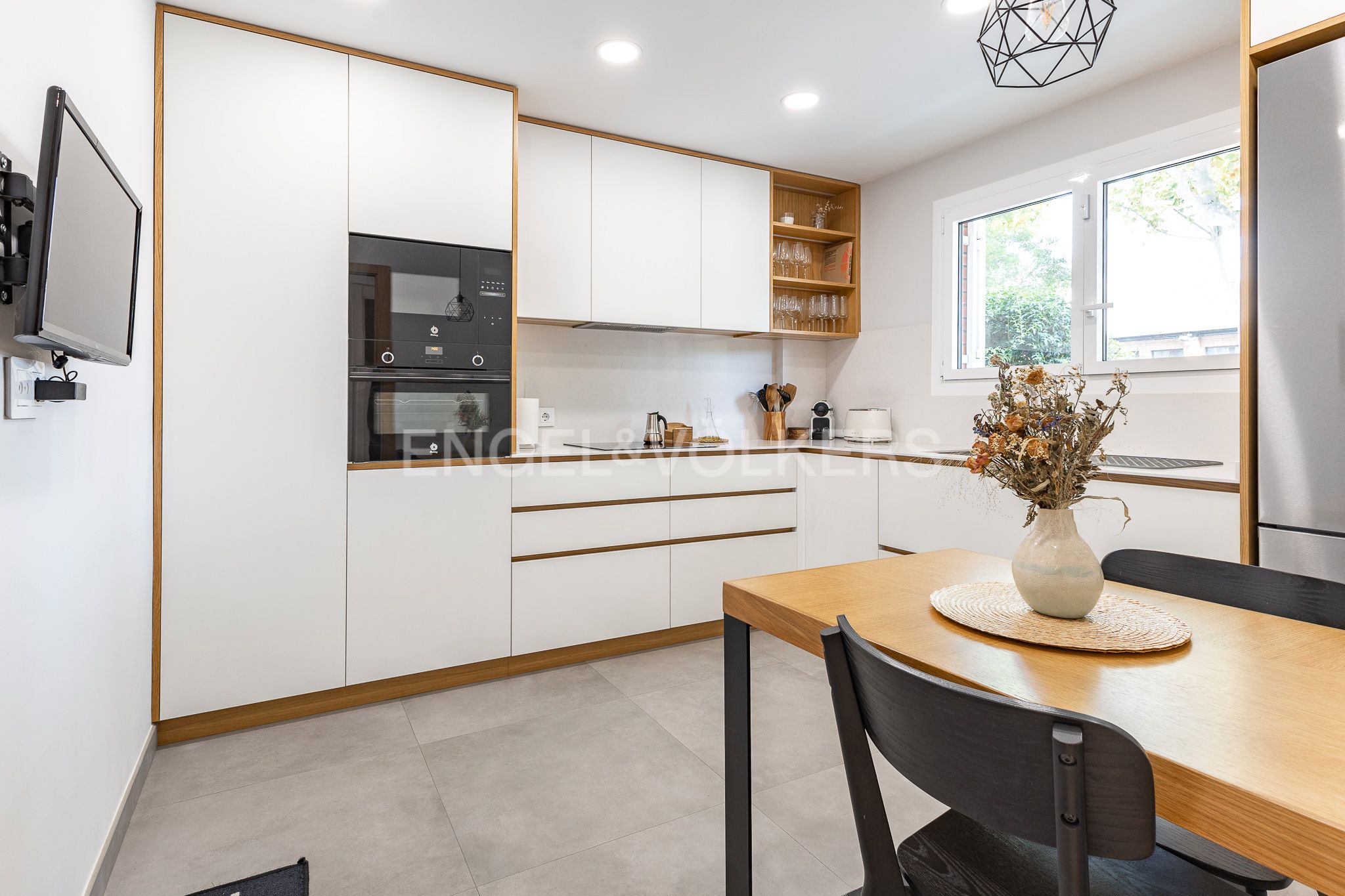 Cocina de Casa adosada en venta en Badalona con Aire acondicionado, Calefacción y Jardín privado