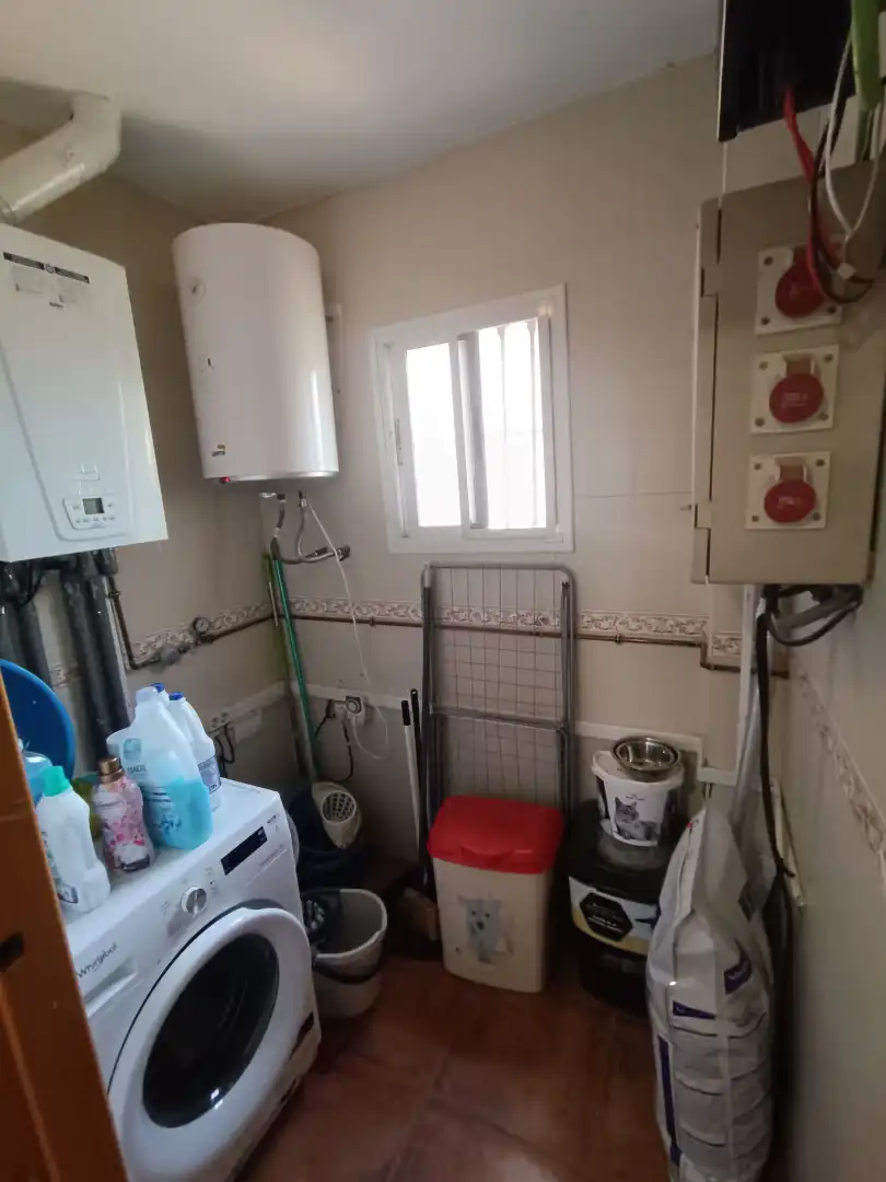 Cocina de Casa o chalet en venta en Pilas con Jardín privado y Piscina