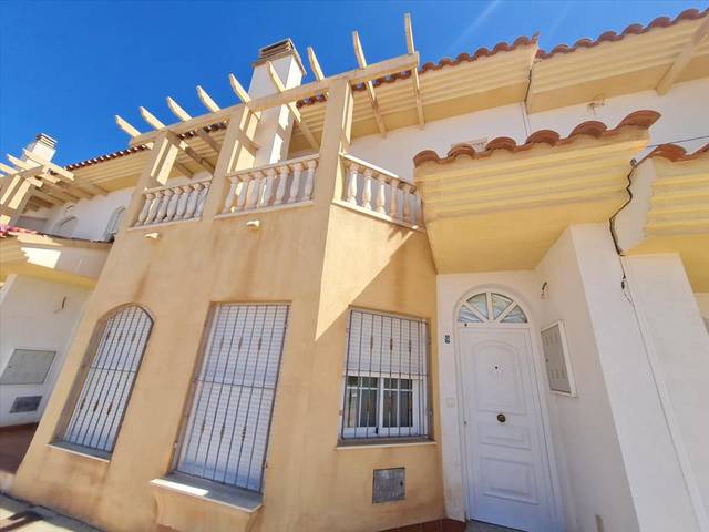 Casa-chalet en Venta en Largo El en Guazamara - Los Lobos